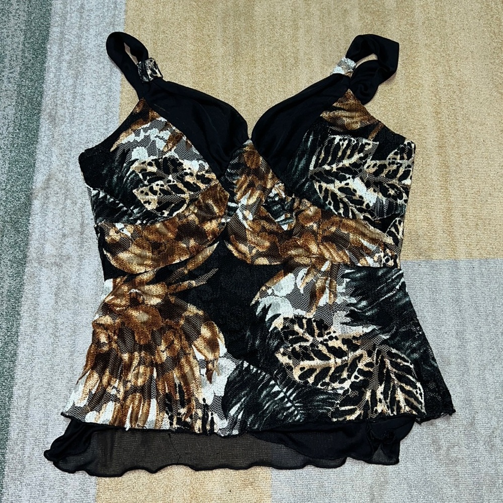 Black lace tank top with brown and white abstract pattern